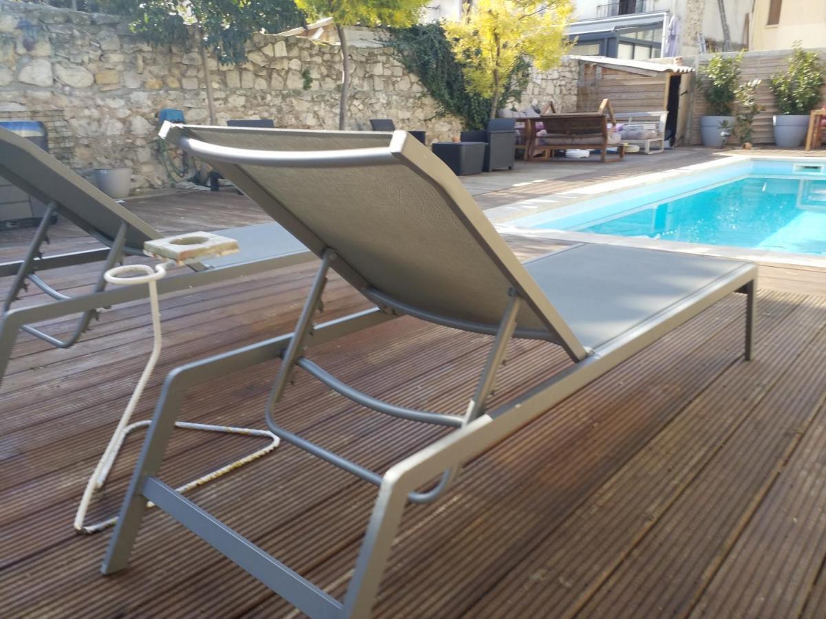 Velodrome F4 Dans Villa 5 Lits Parking Et Piscine Partagee Marsella Exterior foto
